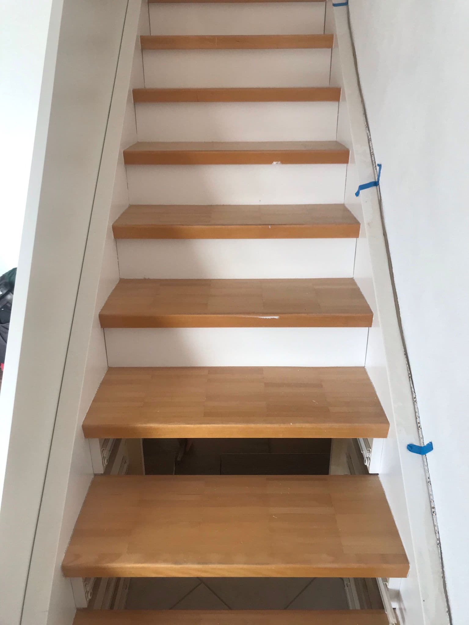 Modernisiertes Badezimmer mit neuem Belag